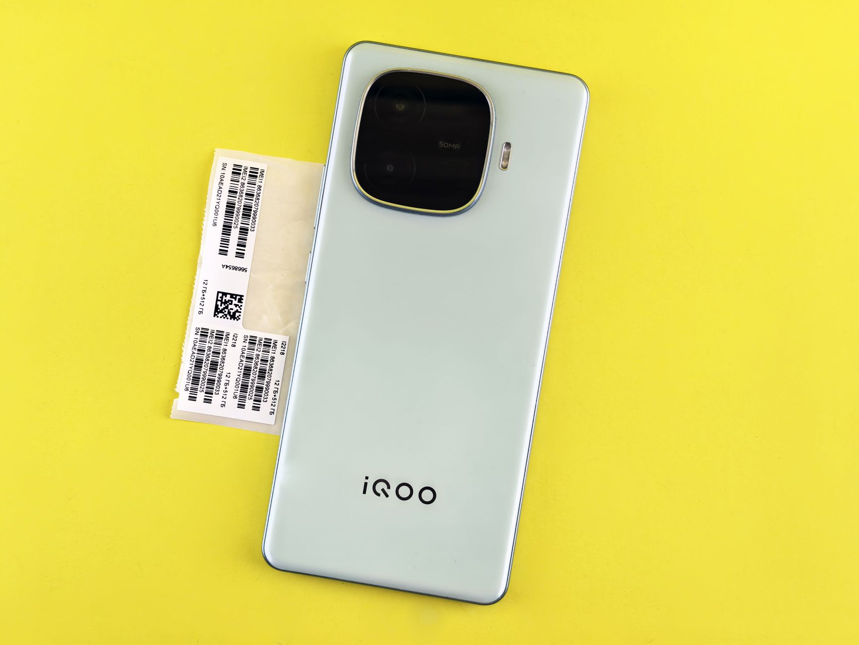 iQOO 16 Features: Best Specs and Smart Design Insights